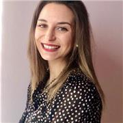 Profesora de apoyo escolar especializada en la materia de inglés de primaria y secundaria